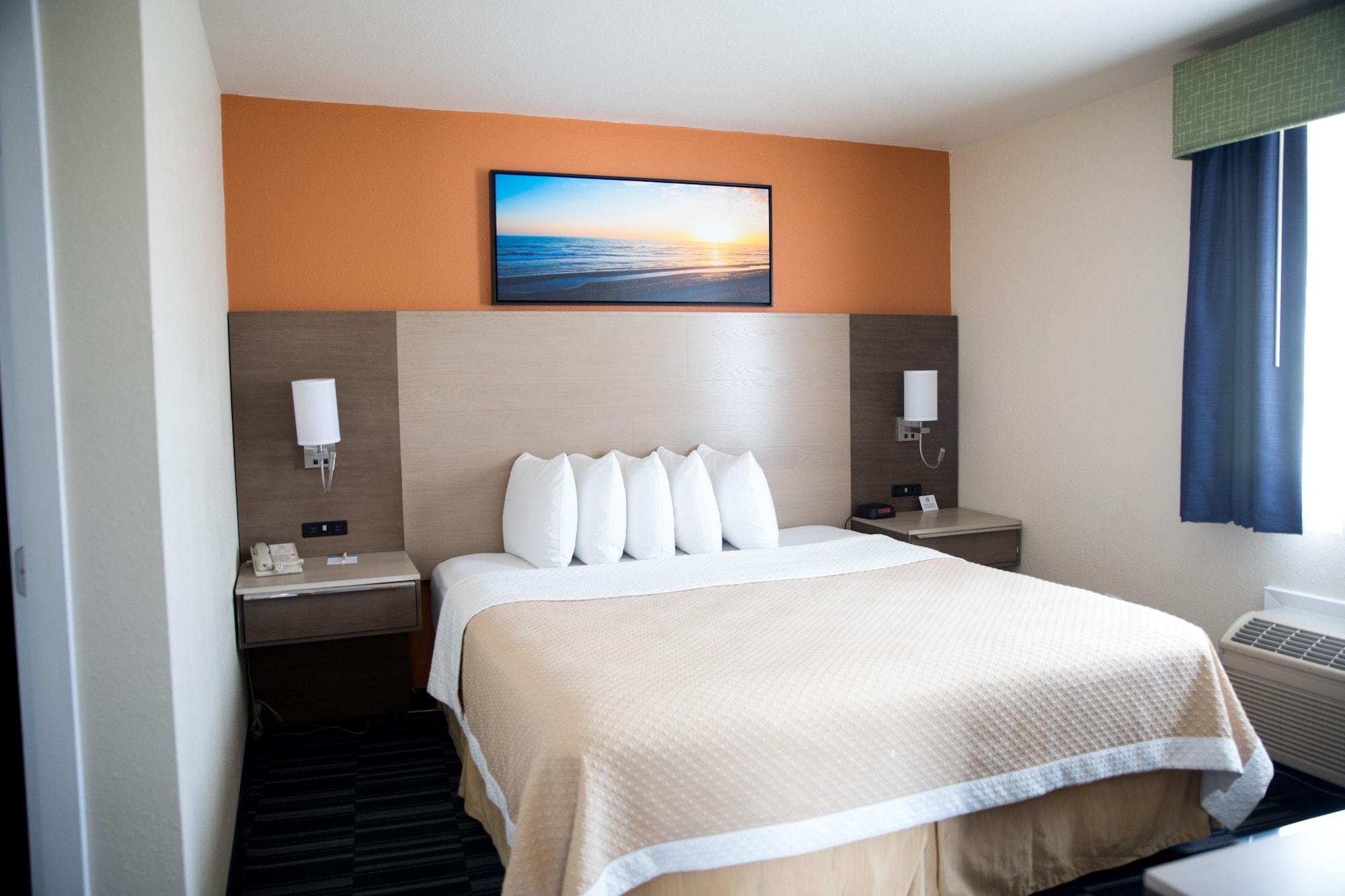 Days Inn By Wyndham Monterey Downtown Dış mekan fotoğraf