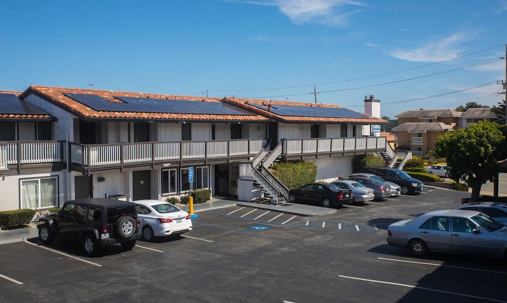 Days Inn By Wyndham Monterey Downtown Dış mekan fotoğraf