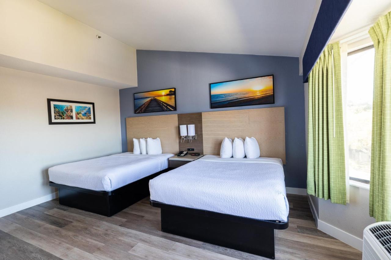 Days Inn By Wyndham Monterey Downtown Dış mekan fotoğraf