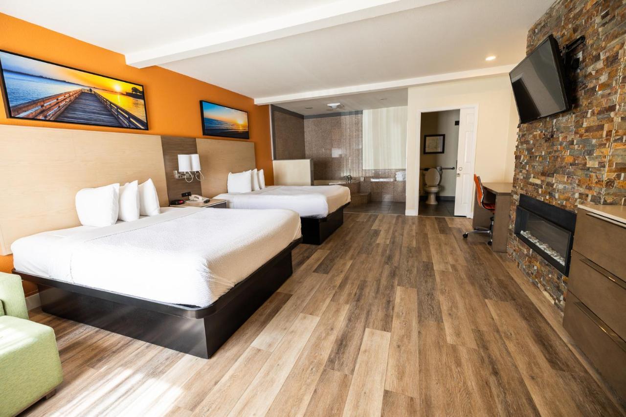 Days Inn By Wyndham Monterey Downtown Dış mekan fotoğraf