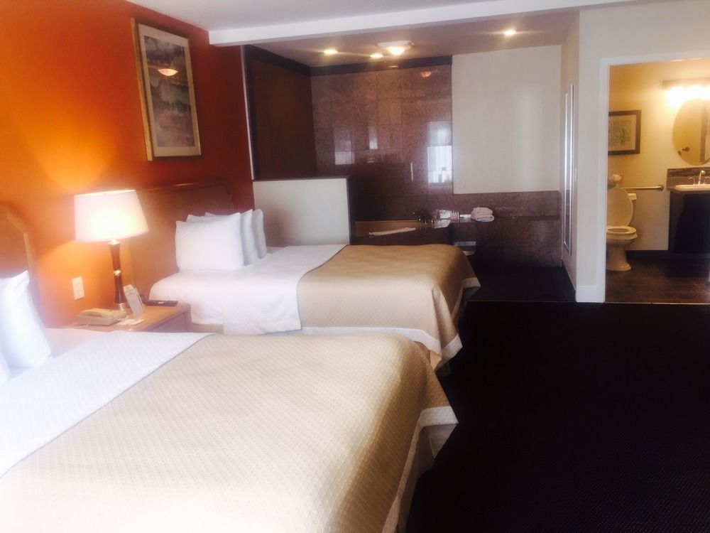 Days Inn By Wyndham Monterey Downtown Dış mekan fotoğraf