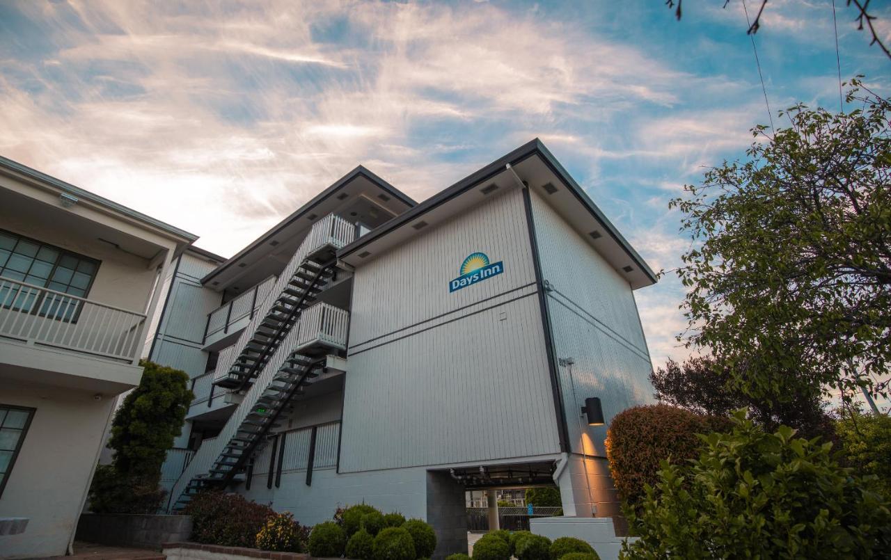 Days Inn By Wyndham Monterey Downtown Dış mekan fotoğraf